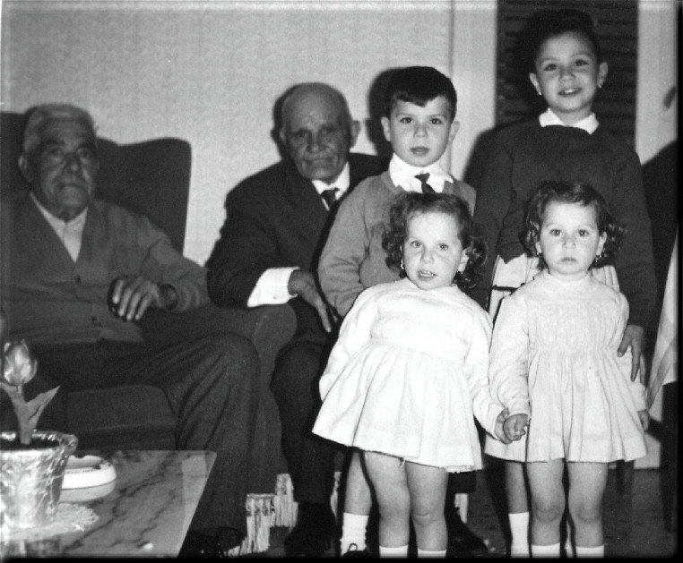  Catania - Zio JO e Zio Paolo, Pippo, Pina, Nunzia e Marina 