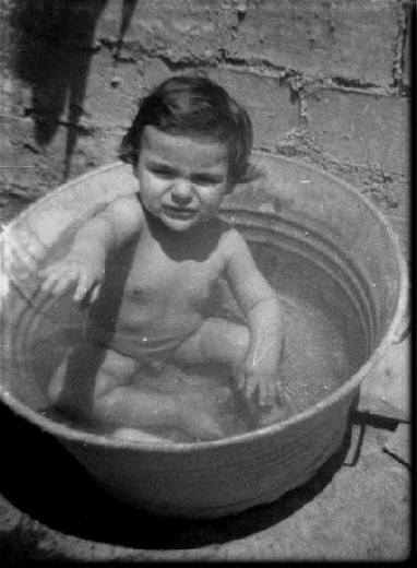  CATANIA 1957 - Paride fa il bagnetto 