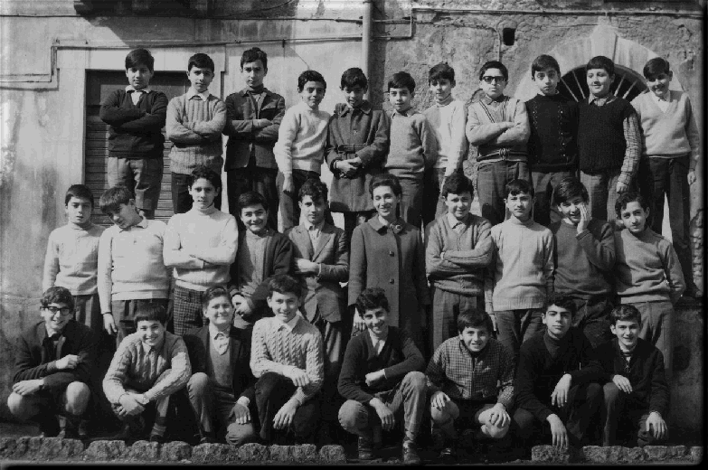  CATANIA 1970 - scuola L.Pirandello - classe 2^ H 