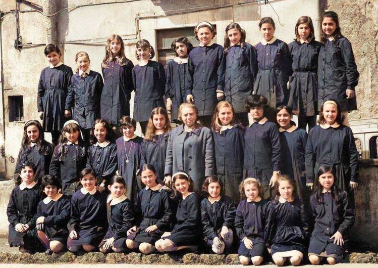 CATANIA 68/69 - scuola L.CAPUANA - classe 1^ E 