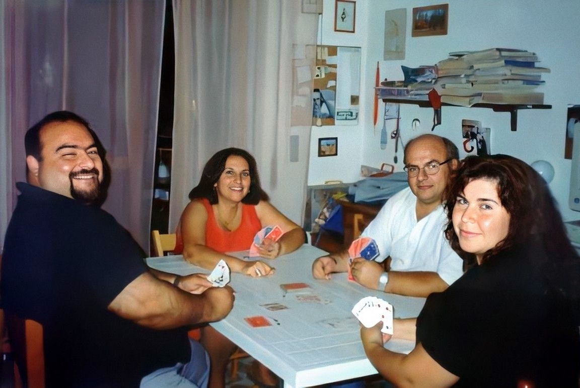 1999 - Gravina di Catania (CT) Via G.Mazzini: Roggio Paride, Nicosa Agata, Roggio Dario e Orlandini Pina.