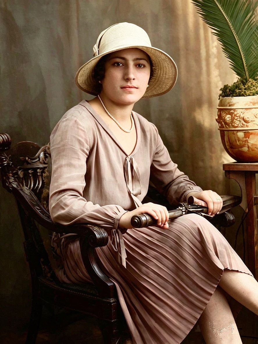 1927 Trapani: Schiavone Lucia - 1^figlia di Marchese Maria e Schiavone Francesco  