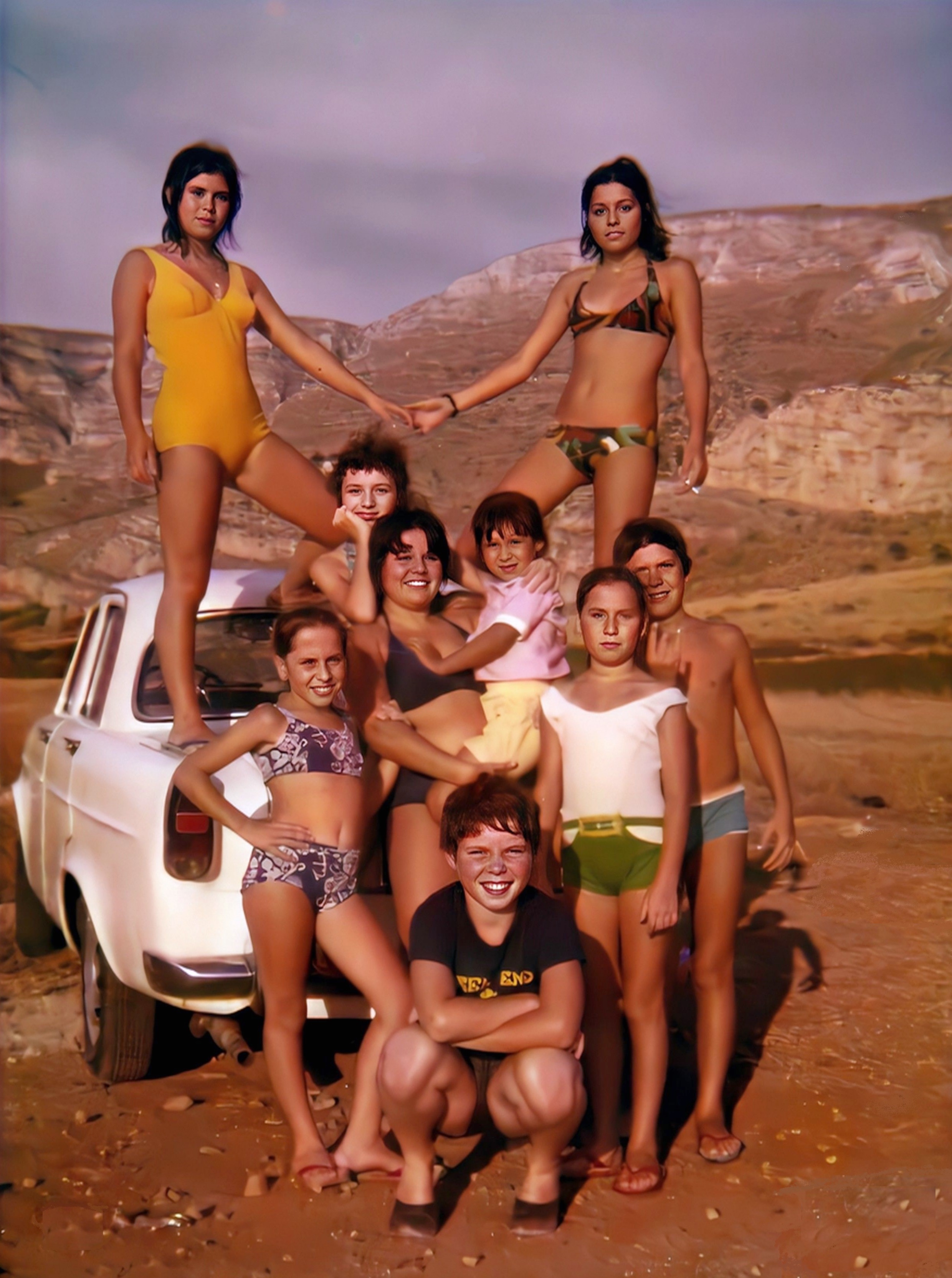 TRAPANI 1972 - Vacanze: Pina, Tina, Enza, Palmina, Morena, Nunzia, Marina, Pippo e Adriano