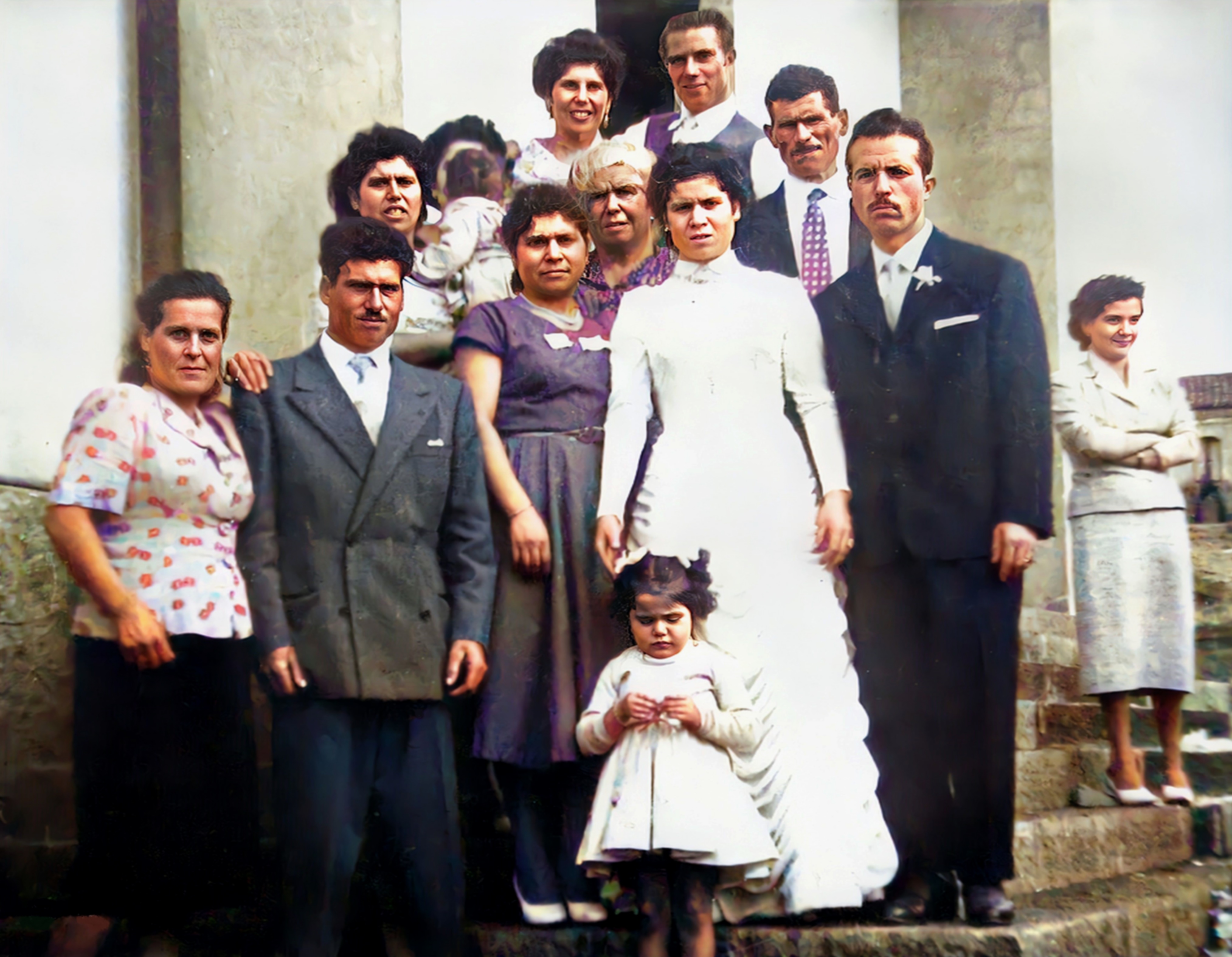 22 settembre 1956 Randazzo (CT): Romano Rosa, Orlandini Salvatore, Romano Carmela, Vincenzino Tina, Romano Maria, Franco Nunziata, Romano Giuseppe, Anzalone Alfia, Romano Nino, Romano Nina, Romano Lucia, Romano Salvatore e Vincenzino Palmina.