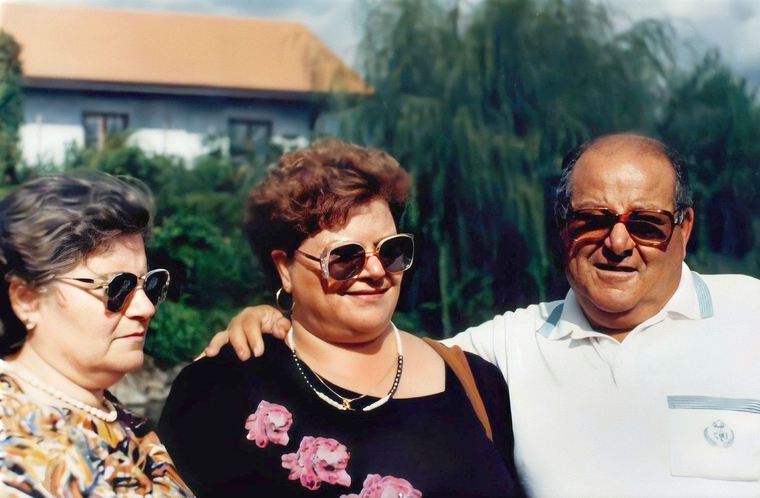 199? - Siracusa: Schiavone Elena, Orlandini Francesca e Schiavone Gaetano.
